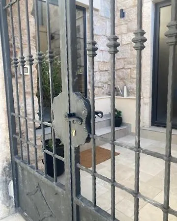 Apartment Mavi