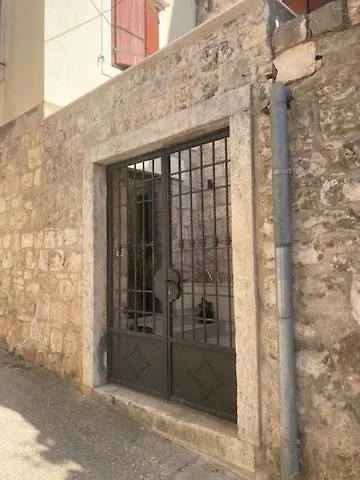 Mavi Lägenhet Vis
